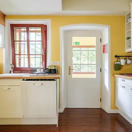 Holiday home Bela Luna - Charming Garden Near Bled