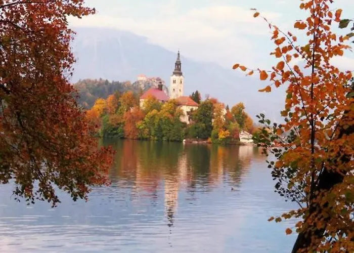 Bela Luna - Charming Garden Near Bled