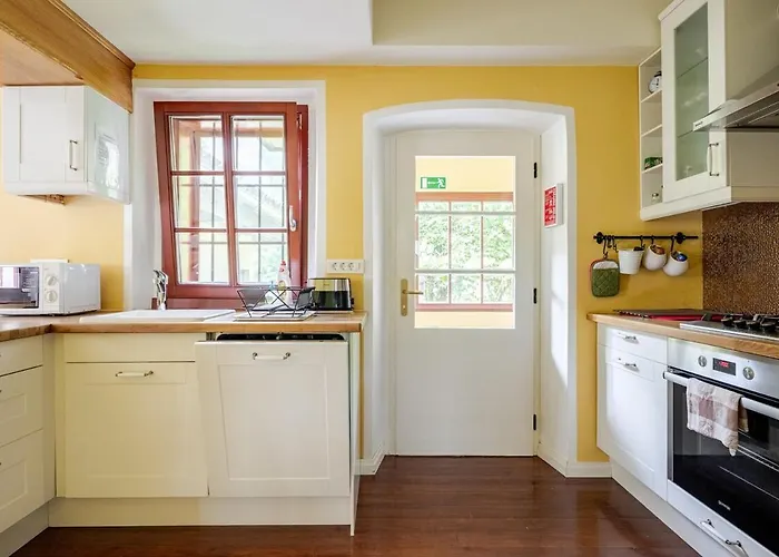 بيت للعطل Bela Luna - Charming Garden Near Bled